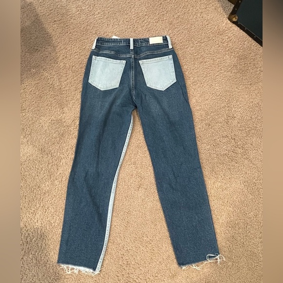 HOLLISTER Two-Tone Ultra High Rise Mom Jeans - Picture 2 of 9